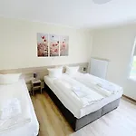 Regiohotel Leipzig West - #fruehstuecksbuffet #toppreisleistung #freeparking #wallbox Отель