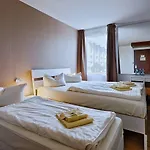 Regiohotel Leipzig West - #fruehstuecksbuffet #toppreisleistung #freeparking #wallbox 酒店 3*