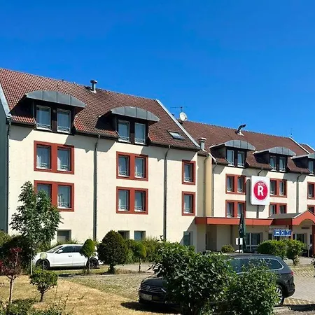 Regiohotel Leipzig West - #fruehstuecksbuffet #toppreisleistung #freeparking #wallbox 3*