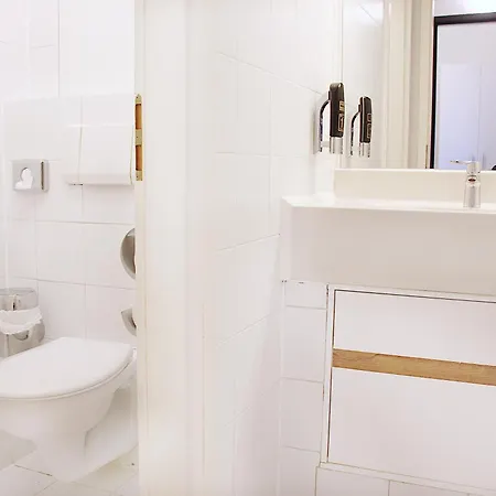 Отель Regiohotel Leipzig West 3*