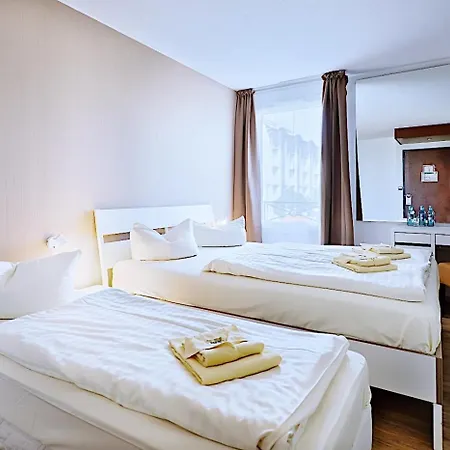 酒店 Regiohotel Leipzig West - #fruehstuecksbuffet #toppreisleistung #freeparking #wallbox 3*