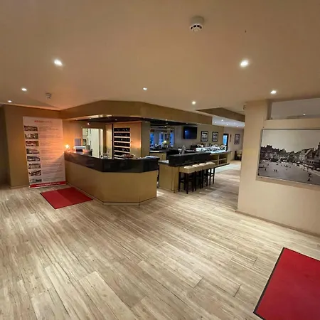 Regiohotel Leipzig West - #fruehstuecksbuffet #toppreisleistung #freeparking #wallbox 3* Schkeuditz